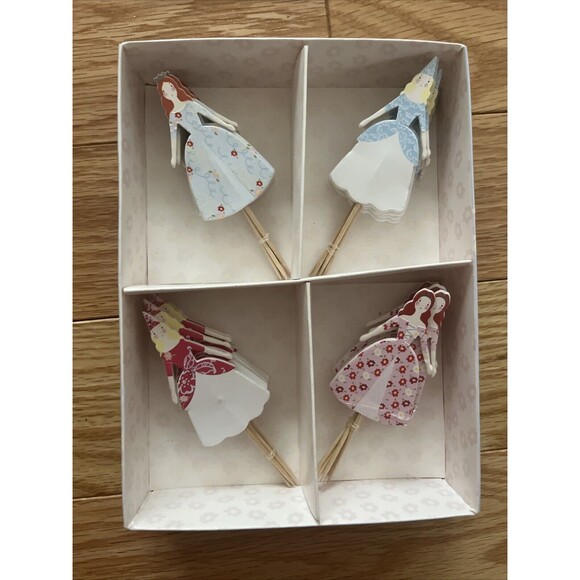 Meri Meri | Kitchen | Meri Meri Calling All Princesses Cupcake Toppers ...
